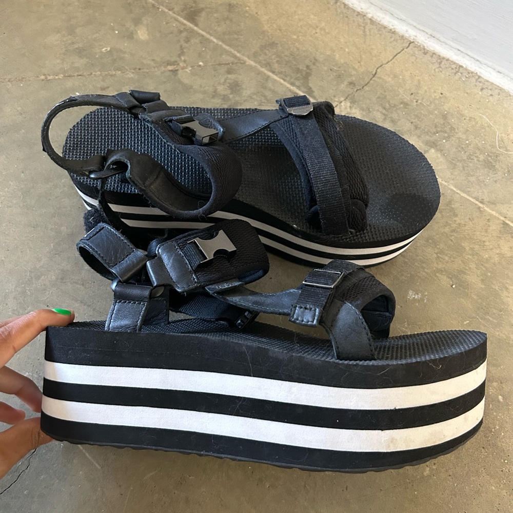 Teva X girl collab